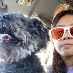 Meet your Posher, Nicole